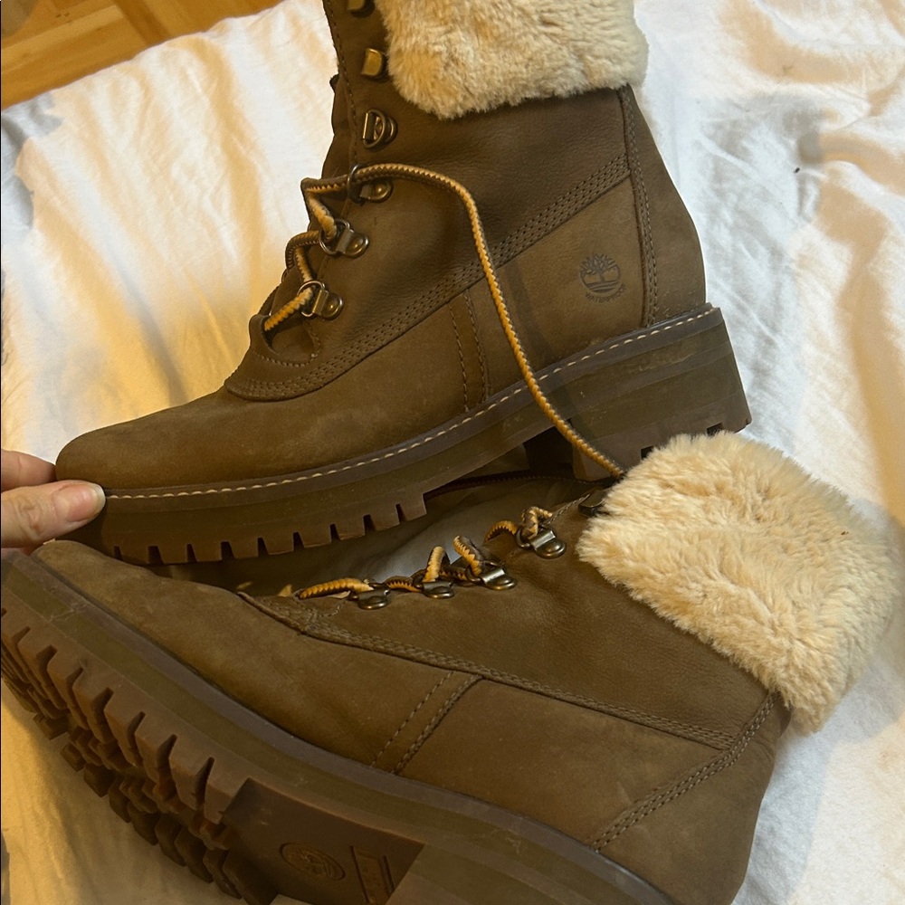 Timberland Women's Tan Fur-Lined Winter Boots